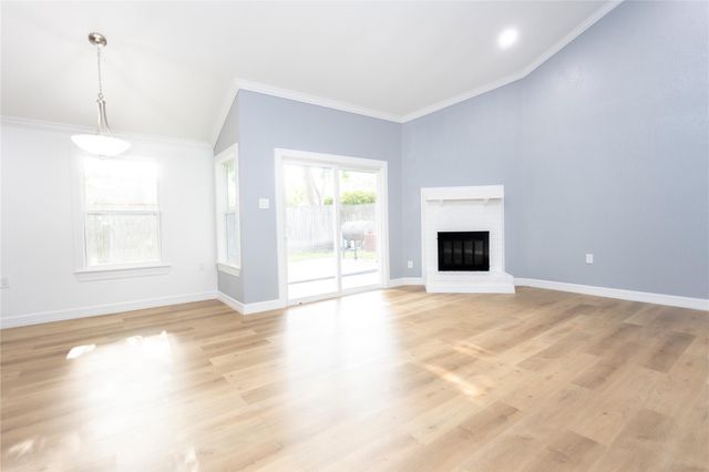 10030 Tahoka Lane, Sugar Land, TX 77498