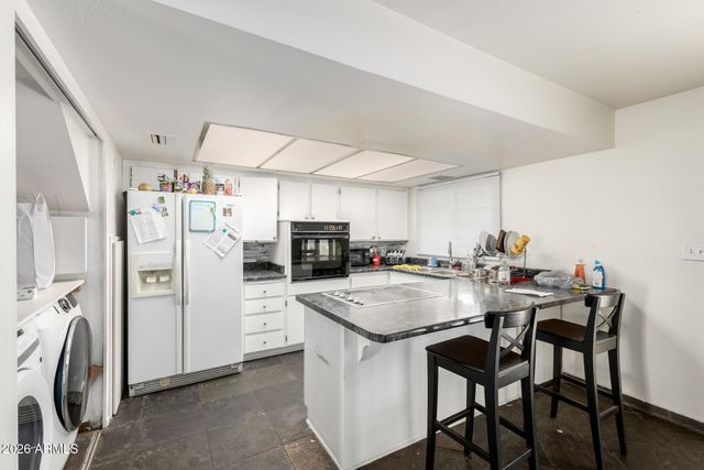 1511 W HAZELWOOD Street, Phoenix, AZ 85015