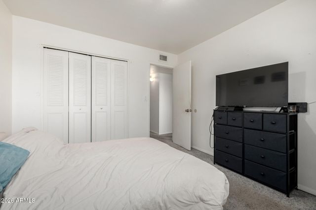 1511 W HAZELWOOD Street, Phoenix, AZ 85015