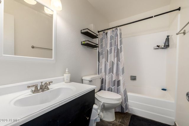 1511 W HAZELWOOD Street, Phoenix, AZ 85015