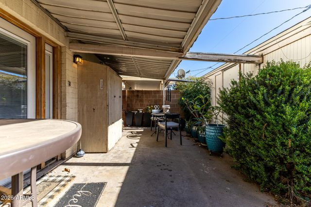 1511 W HAZELWOOD Street, Phoenix, AZ 85015