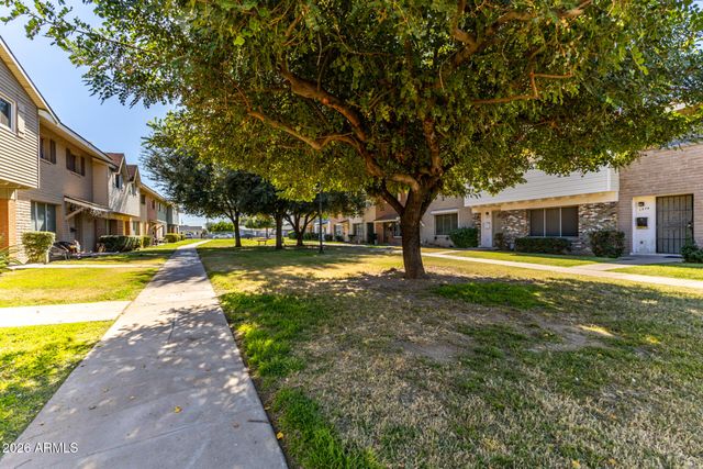 1511 W HAZELWOOD Street, Phoenix, AZ 85015