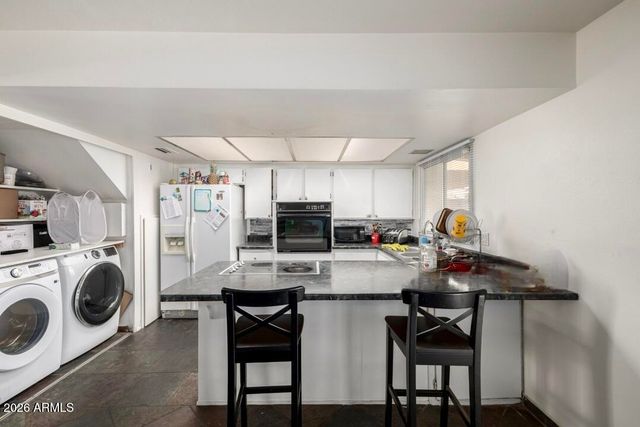 1511 W HAZELWOOD Street, Phoenix, AZ 85015