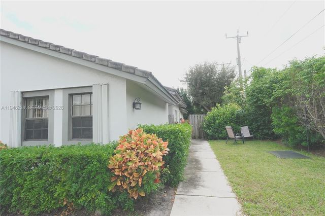 518 NE 48th St 518, Boca Raton, FL 33431