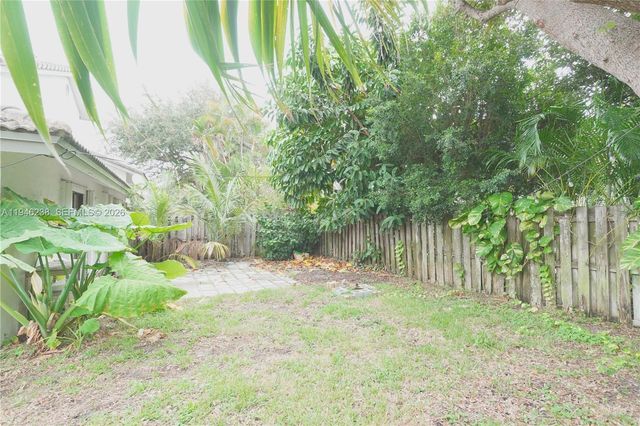 518 NE 48th St 518, Boca Raton, FL 33431
