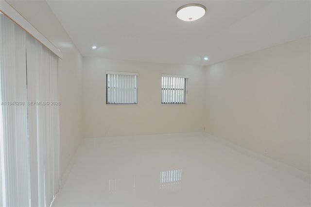 518 NE 48th St 518, Boca Raton, FL 33431