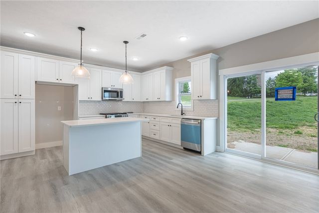 913 Wright Cycle Boulevard, Xenia, OH 45385