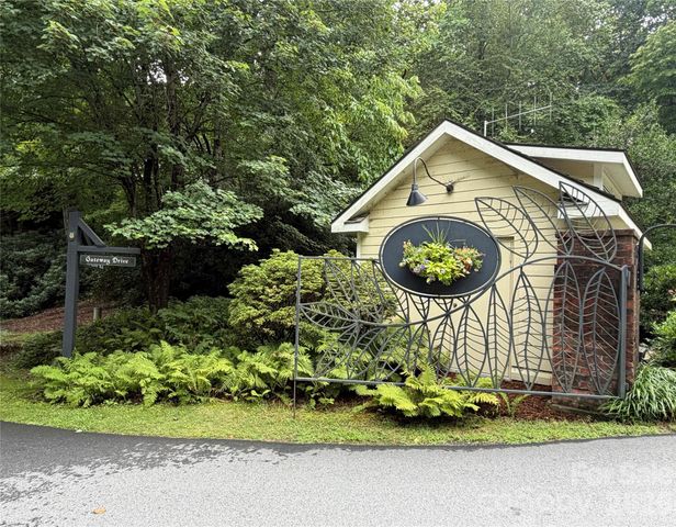 0 Gateway Drive 10, Hendersonville, NC 28739