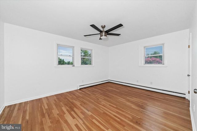 943 WOODFORD DR, Dover, DE 19904