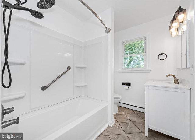 943 WOODFORD DR, Dover, DE 19904