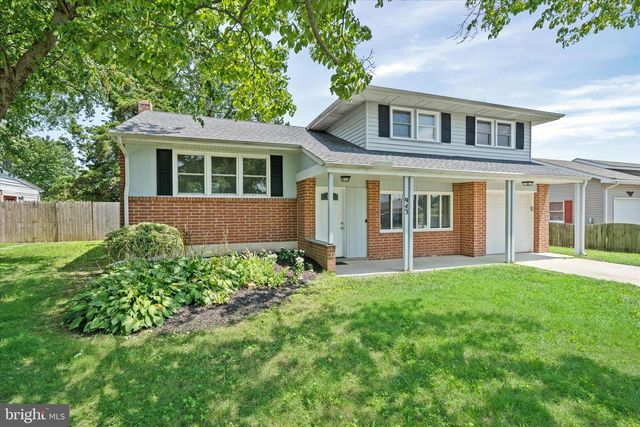 943 WOODFORD DR, Dover, DE 19904