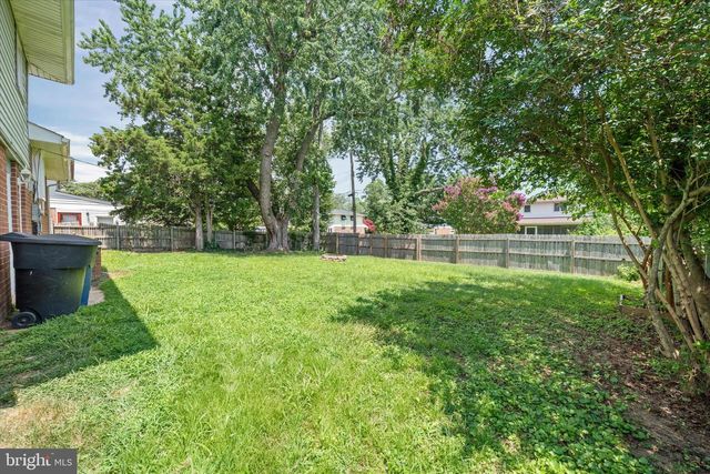 943 WOODFORD DR, Dover, DE 19904