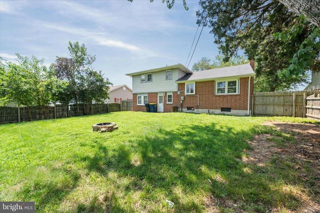 943 WOODFORD DR, Dover, DE 19904