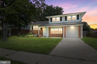 943 WOODFORD DR, Dover, DE 19904