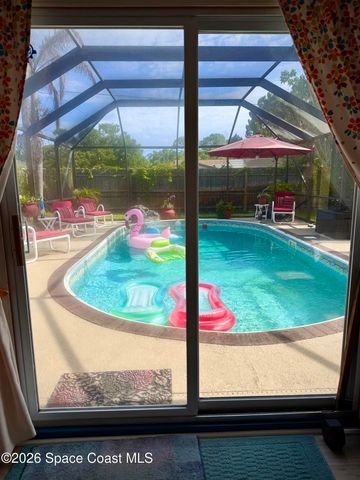 913 Dupont Street NE, Palm Bay, FL 32907
