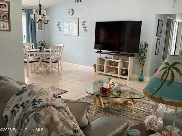 913 Dupont Street NE, Palm Bay, FL 32907