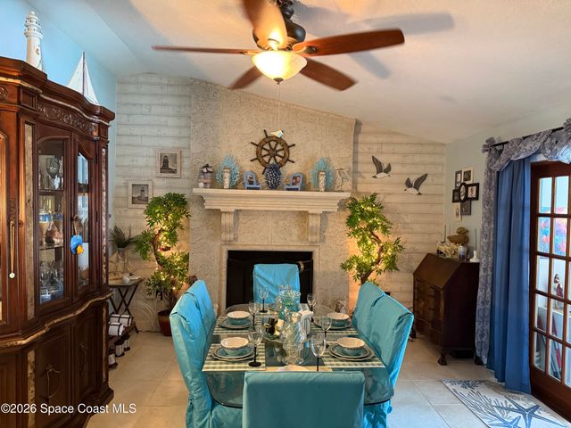 913 Dupont Street NE, Palm Bay, FL 32907