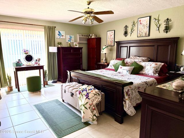913 Dupont Street NE, Palm Bay, FL 32907