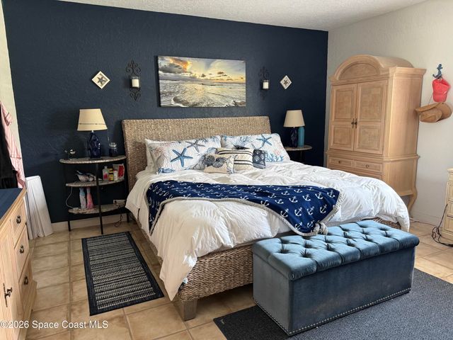 913 Dupont Street NE, Palm Bay, FL 32907