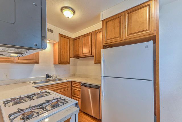 500 Glenwood Circle 435, Monterey, CA 93940