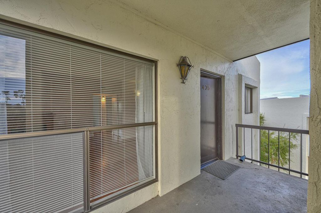500 Glenwood Circle 435, Monterey, CA 93940