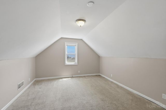 1641 Tuxworth Avenue, Cincinnati, OH 45238