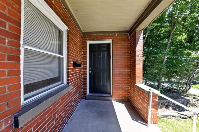 1641 Tuxworth Avenue, Cincinnati, OH 45238