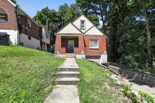 1641 Tuxworth Avenue, Cincinnati, OH 45238