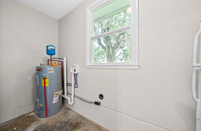 6 Sevier St, Clarksville, TN 37042