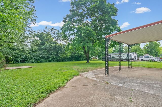 6 Sevier St, Clarksville, TN 37042