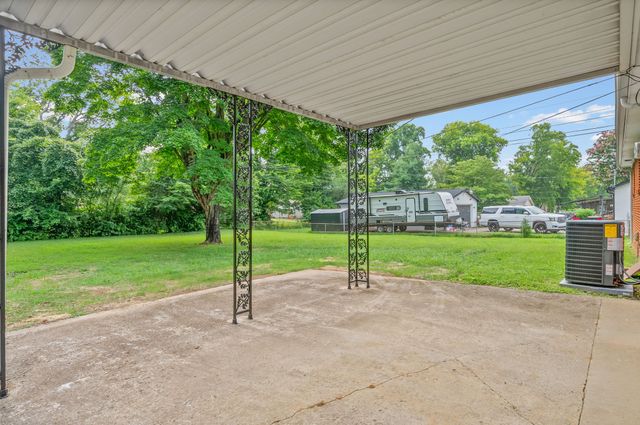 6 Sevier St, Clarksville, TN 37042