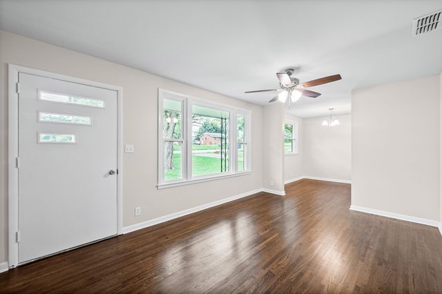 6 Sevier St, Clarksville, TN 37042