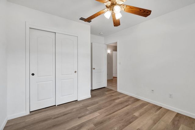 4466 W Celeste Ave, Fresno, CA 93722