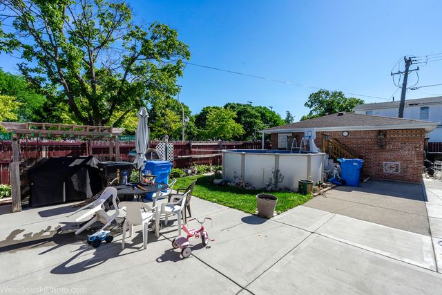 3461 N Pacific Avenue, Chicago, IL 60634