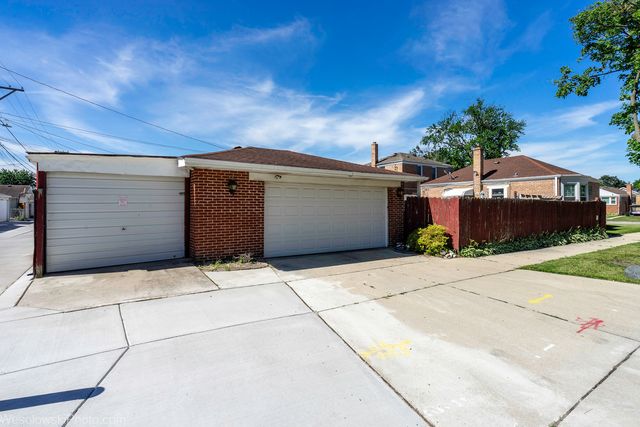 3461 N Pacific Avenue, Chicago, IL 60634