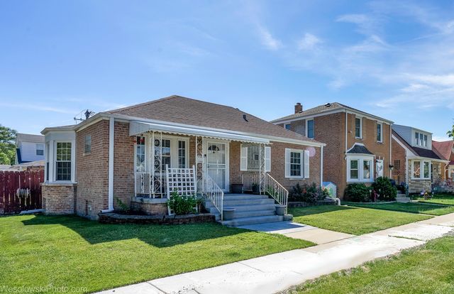 3461 N Pacific Avenue, Chicago, IL 60634