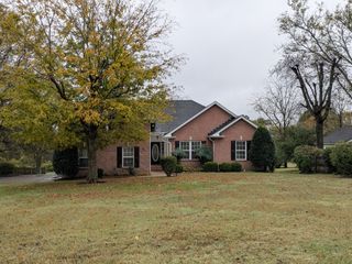 851 Hartsville Pike, Gallatin, TN 37066