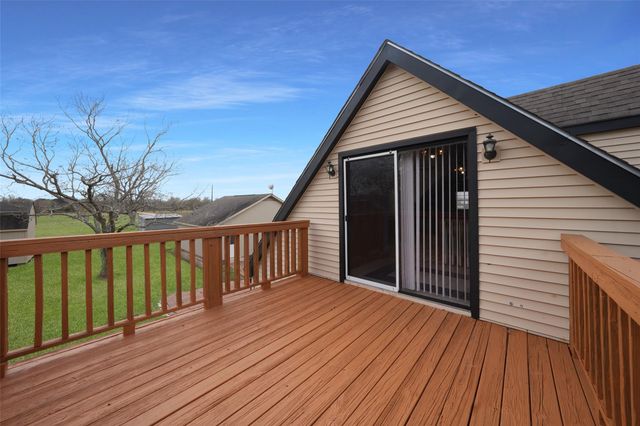 15021 County Road 272, East Bernard, TX 77435