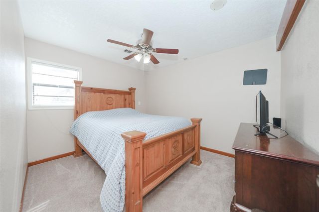 15021 County Road 272, East Bernard, TX 77435