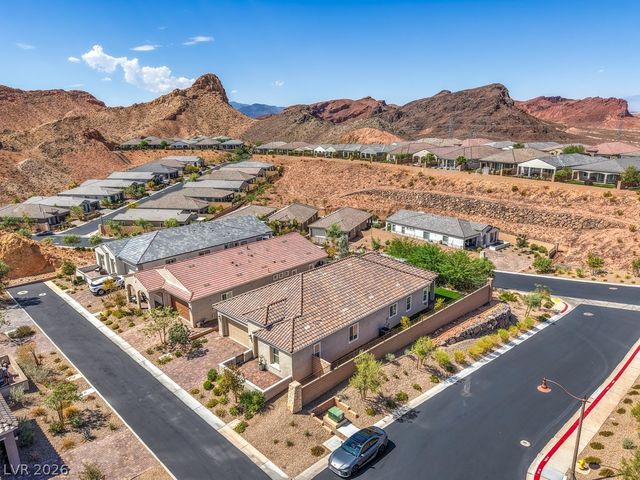 77 Cathedral Wash Place, Henderson, NV 89011