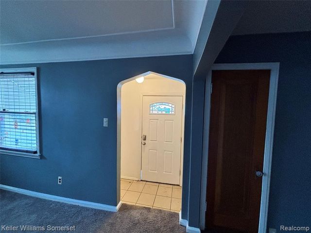 13425 Georgiana Avenue, Warren, MI 48089