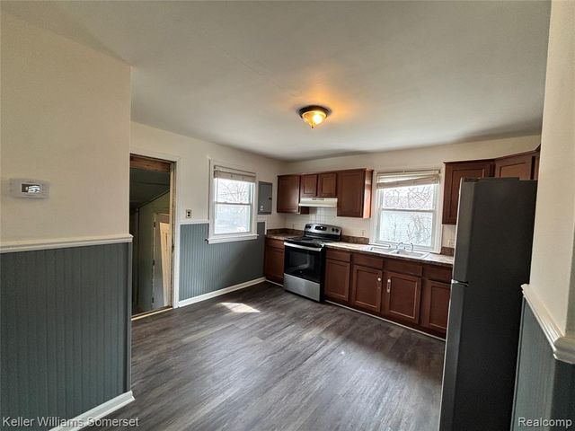 13425 Georgiana Avenue, Warren, MI 48089