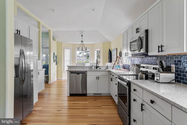 298 LAKESIDE DR, Lewes, DE 19958