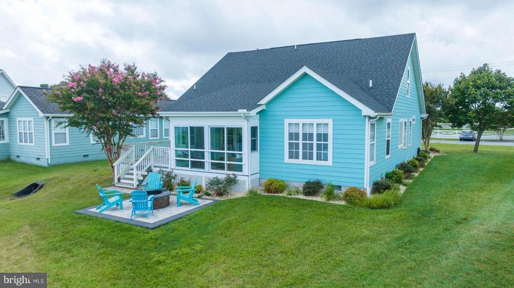 298 LAKESIDE DR, Lewes, DE 19958