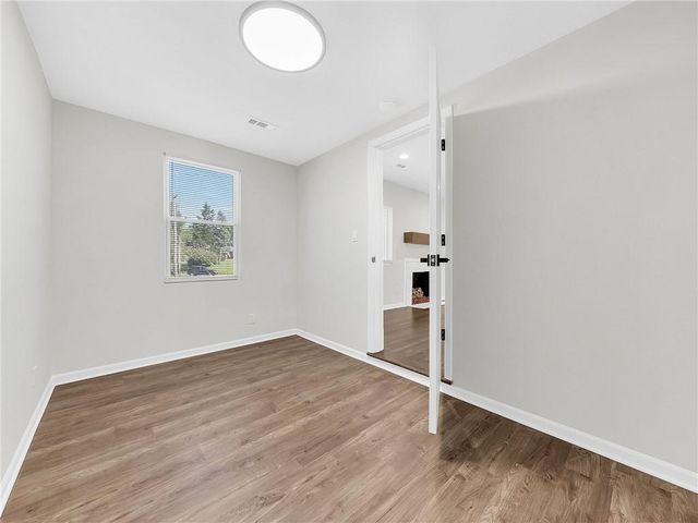 2421 NE Vivion Road, Kansas City, MO 64118