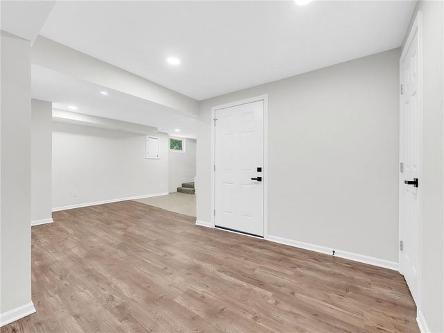 2421 NE Vivion Road, Kansas City, MO 64118