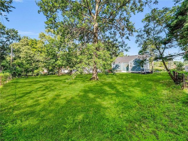 2421 NE Vivion Road, Kansas City, MO 64118