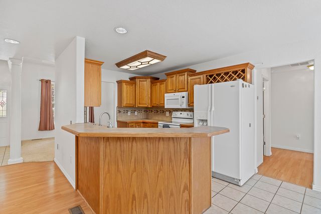52 Crown Drive, Branson West, MO 65737