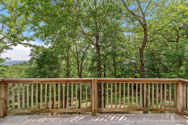 52 Crown Drive, Branson West, MO 65737