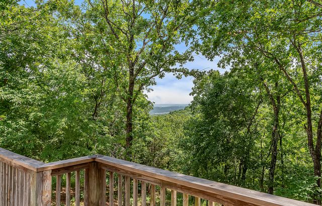 52 Crown Drive, Branson West, MO 65737